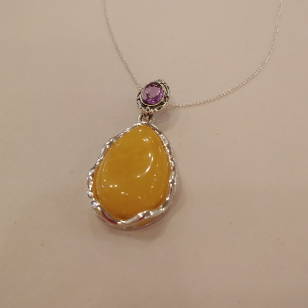 HWG-156 Pendant Yellow Amber with Amethyst $108 at Hunter Wolff Gallery